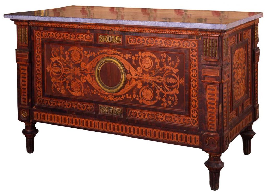 Giuseppe Maggiolini commode intarsiata